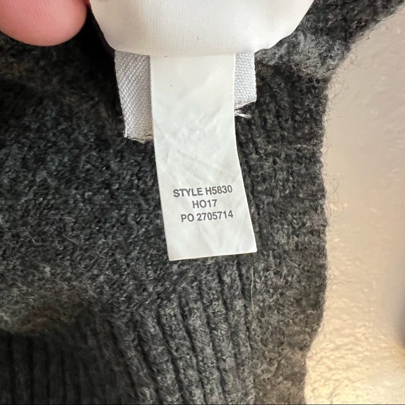 J Crew Gray Merino Wool V Neck Front Pocket Tunic Sweater in Supersoft Yarn - Picture 7 of 7